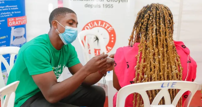 caravane-de-vaccination-organisee-par-solibra-plus-de-8000-doses-de-vaccin-administrees-sur-les-3-communes