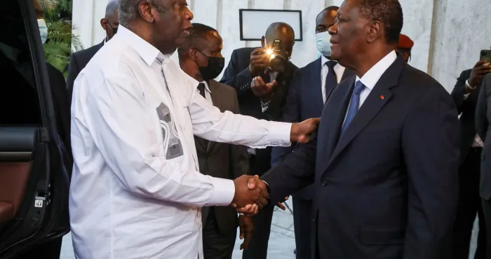 cote-d-ivoire-une-rencontre-entre-ouattara-bedie-et-gbagbo-annulee-simone-gbagbo-parle-de-la-cpi-hommage-grandiose-a-konan-banny