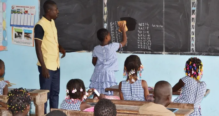 enseignement-un-sacerdoce-mais-un-minimum-de-confort-et-de-securite-pour-les-instituteurs-dans-les-villages
