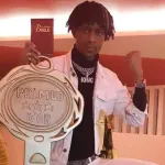 showbiz-safarel-obiange-offre-un-toit-a-ses-danseurs