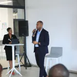 formation-des-jeunes-au-numerique-orange-cote-d-ivoire-ouvre-un-espace-dedie-au-digital-au-plateau