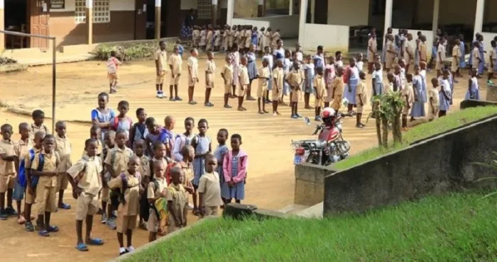 akoupe-un-instituteur-viole-une-ecoliere-de-10-ans-apres-des-soins-a-l-hopital-psychiatrique-de-bingerville