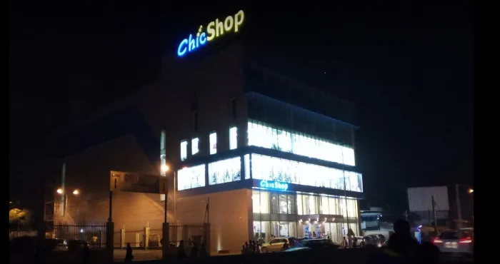 societe-un-incendie-declare-pres-du-magasin-chic-shop-de-la-palmeraie