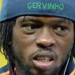 people-apres-safarel-obiang-gervihno-dans-les-filets-de-la-raillerie-populaire