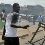 affrontements-entre-microbes-a-attecoube-un-collegien-tue-par-balles-tout-sur-le-defunt