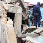 fortes-pluies-a-abidjan-une-maison-s-ecroule-sur-ses-habitants-a-attecoube-2-corps-retrouves-sous-les-decombres