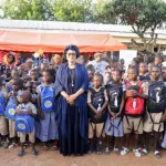 rentree-scolaire-a-samatiguila-action-sociale-diaby-mariame-soutient-les-eleves