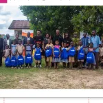 africa-s-future-leaders-leaders-de-demain-et-give-smiles-offrent-800-kits-scolaires-pour-contribuer-a-la-scolarisation-des-enfants-vulnerables