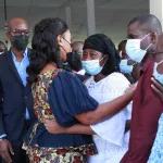 deux-gamins-emportes-par-la-pluie-diluvienne-myss-belmonde-dogo-ministre-de-la-solidarite-aux-cotes-de-la-famille-endeuillee