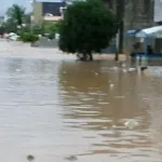 alerte-meteo-des-fortes-pluies-s-annoncent-cette-nuit-la-population-invitee-a-la-vigilance