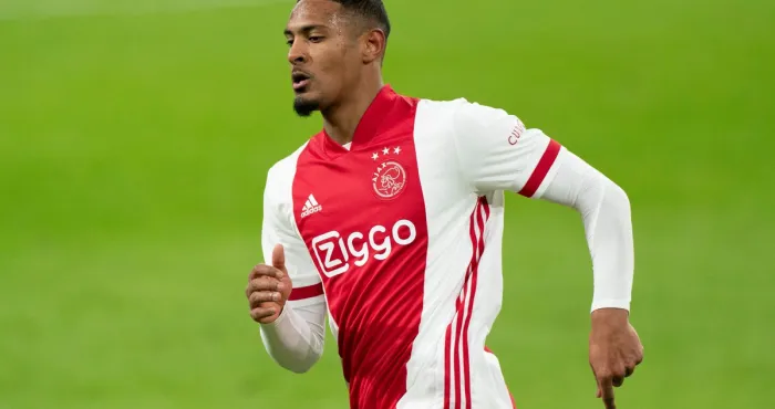ligue-des-champions-sebastien-haller-l-ivoirien-qui-brille-de-mille-feux