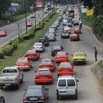 forte-pluie-sur-abidjan-un-embouteillage-montre-signale-au-niveau-de-l-ecole-de-police
