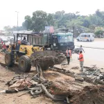 anarchie-c-est-le-grand-retour-des-machines-deguerpissement-a-abobo