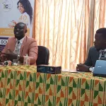 un-institut-de-commerce-et-de-management-offre-des-bourses-d-etudes