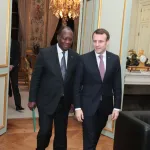 presidence-le-chef-de-l-etat-alassane-ouattara-en-france-pour-plusieurs-raisons