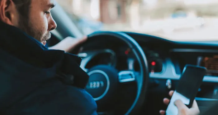 securite-routiere-telephoner-au-volant-degrade-le-niveau-de-concentration-du-conducteur