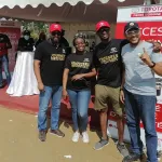 automobile-un-concessionnaire-expose-sa-gamme-de-vehicules