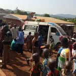 biankouma-un-mini-car-fou-termine-son-voyage-dans-une-cour-et-fait-des-morts