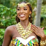 miss-monde-la-miss-cote-d-ivoire-seduit-ses-concurrentes-avec-les-objets-culturels-de-son-pays