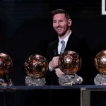 football-lionel-messi-decroche-son-7e-ballon-d-or