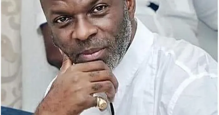 yves-de-mbella-annonce-son-retour-sur-les-antennes-apres-sa-condamnation