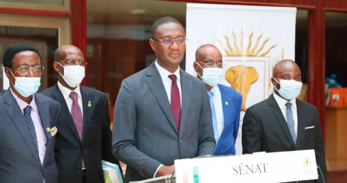 yamoussoukro-senat-trois-projets-de-loi-examines-et-adoptes-par-le-senat