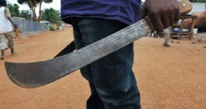 vavoua-il-viole-la-femme-de-son-frere-aine-et-la-tue-dans-son-champ