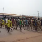 conges-anticipes-le-prefet-de-soubre-entre-en-scene-et-interpelle-les-parents-d-eleves