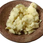 l-usage-quotidien-du-beurre-de-karite-attenue-les-rides