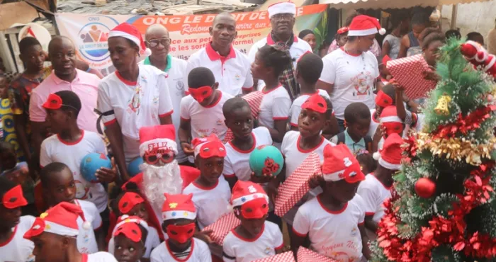 fete-de-noel-une-ong-partage-la-magie-de-noel-avec-les-enfants-d-allakro-cocody
