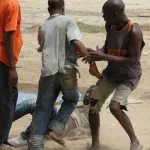 gohitafla-deux-instituteurs-se-tabassent-pour-une-jeune-fille