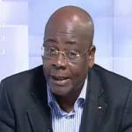 cote-d-ivoire-limoge-de-la-tete-du-journal-fraternite-matin-ouattara-maintient-le-journaliste-venance-konan-au-cesec