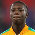 football-max-gradel-en-larmes-papa-je-t-ai-dit-j-allais-a-la-can-pour-revenir