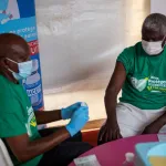 cote-d-ivoire-deploiement-de-doses-de-vaccins-covid-19-une-brasserie-soutient-le-ministere-de-la-sante
