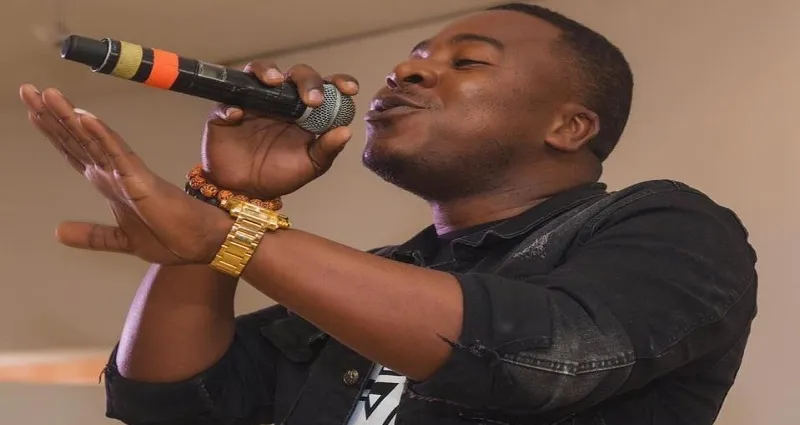 people-le-slameur-kapegik-se-livre-et-revele-je-reve-de-faire-un-featuring-avec-yabongo-lova-et-josey