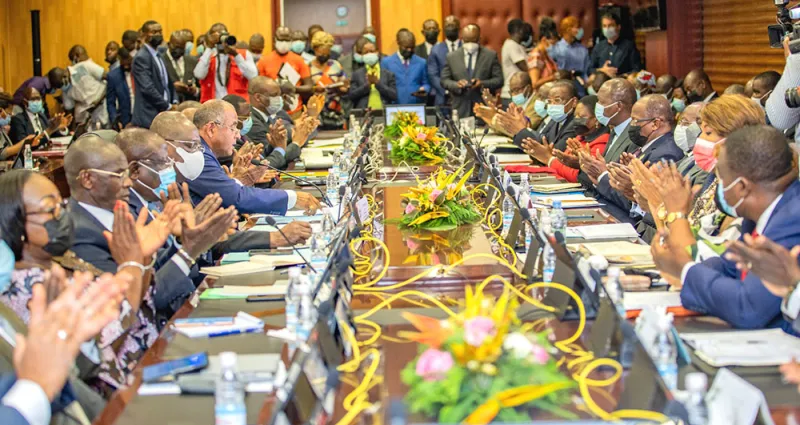 reprise-du-dialogue-politique-voici-le-chronogramme-du-paiement-des-arrieres-des-fonctionnaires-cote-d-ivoire-algerie-le-gros-choc