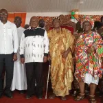 modeste-le-maire-jean-louis-moulot-grand-bassam-presente-ses-voeux-au-chef-du-village-nanan-konney-ahoua-simon