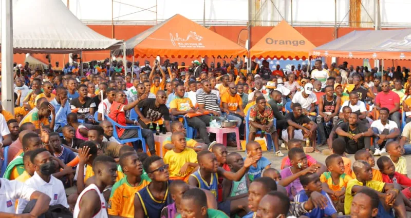 can-2021-cote-d-ivoire-vs-egypte-une-brasserie-cree-une-ambiance-autour-des-poulains-de-beaumelle