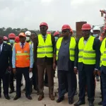 travaux-du-4e-pont-le-ministre-amedee-interpelle-l-entreprise-responsable-de-la-construction-sur-la-securite-des-travailleurs