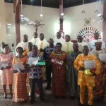 le-diocese-de-grand-bassam-honore-huit-de-ses-enseignants-retraites