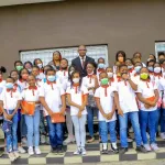 koumassi-des-eleves-de-la-commune-de-cocody-et-leurs-encadreurs-seduits-par-la-vision-et-les-travaux-realises-par-cisse-bacongo