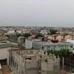 construction-illicite-sur-une-reserve-de-l-etat-des-riverains-en-colere-interpellent-le-chef-de-l-etat