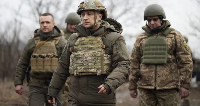 Guerre en Ukraine : Le président Zelensky se dit abandonné par ses alliés face à l'armée russe