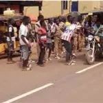 seguela-les-taxis-motos-en-greve-les-raisons