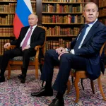 invasion-en-ukraine-l-union-europeenne-gele-les-avoirs-de-poutine-et-son-ministre-des-affaires-etrangeres