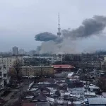 guerre-en-ukraine-la-television-a-kiev-touchee-par-un-missile-russe-5-morts-annonces