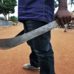 guiglo-fou-de-jalousie-le-mari-cocu-tranche-le-sexe-de-l-amant-de-sa-femme-et-le-braise