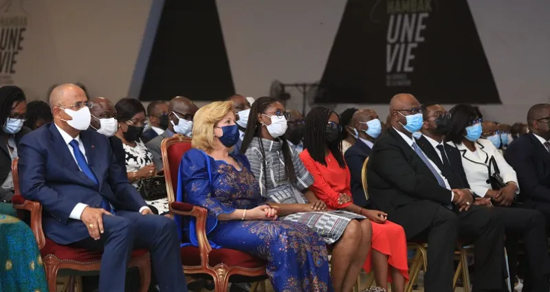 litterature-dr-jean-jacques-konadje-rend-hommage-a-hamed-bakayoko-dans-son-livre-hambak-une-vie-au-service-de-la-nation