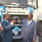 eau-potable-hygiene-et-assainissement-la-banque-mondiale-equipe-la-cote-d-ivoire-en-15-camions-citernes-24-motos-et-des-kits-covid