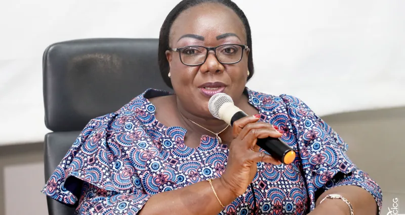 les-precisions-d-anne-ouloto-sur-les-concours-de-la-fonction-publique-revelations-sur-ce-qu-hambak-a-fait-dans-son-village-avant-sa-mort